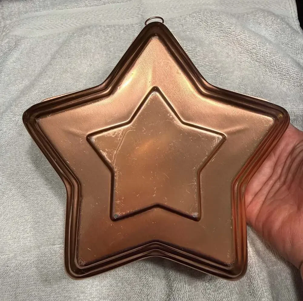 Vintage Mirro Copper Colored Aluminum Star Mold
